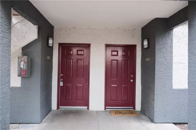 MLS: 2594512 Condo For Sale