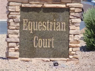 Photo #2: 2594521 Listing