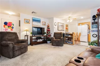 Photo #3: 2594521 Listing