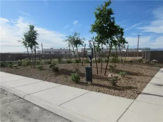 Photo #4: 2594568 Listing 