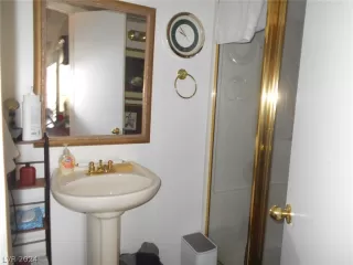 Photo #4: 2594583 Listing 