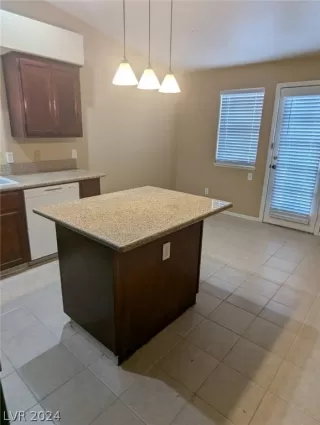 Photo #3: 2594589 Listing 