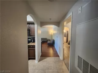 Photo #4: 2594614 Listing 