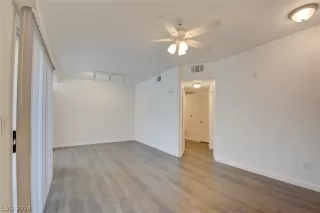 Photo #3: 2594628 Listing 