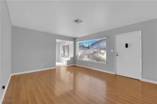 Photo #6: 2594636 Listing 