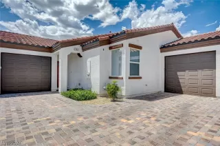 Photo #3: 2594640 Listing