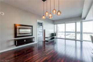 Photo #2: 2594644 Listing 