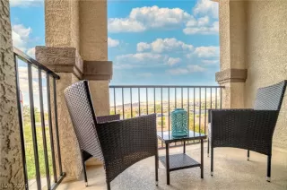 Photo #2: 2594659 Listing