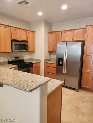 Photo #3: 2594670 Listing 