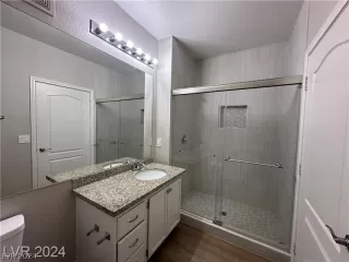 Photo #3: 2594677 Listing