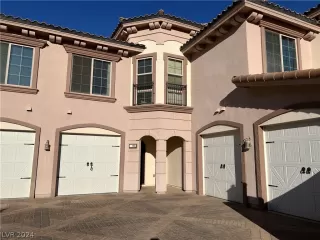 Photo #1: 2594689 Listing 