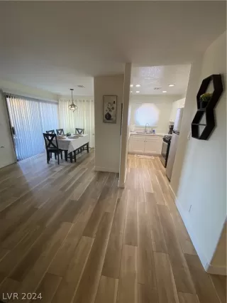 Photo #5: 2594690 Listing 