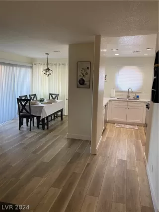 Photo #6: 2594690 Listing 