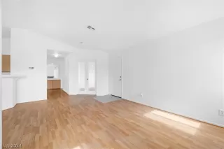 Photo #6: 2594694 Listing 