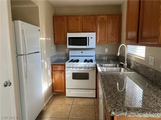 Photo #3: 2594718 Listing 