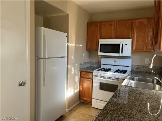 Photo #5: 2594718 Listing 