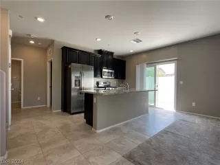 Photo #4: 2594719 Listing 