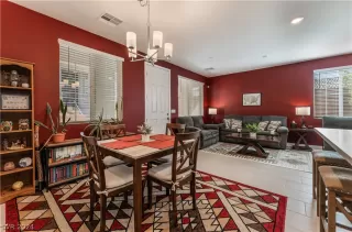 Photo #3: 2594757 Listing