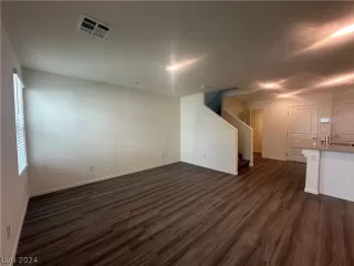 Photo #4: 2594790 Listing 
