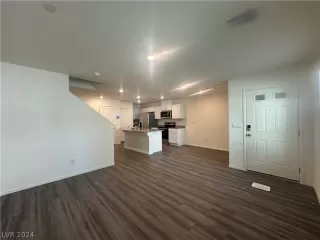 Photo #5: 2594790 Listing 