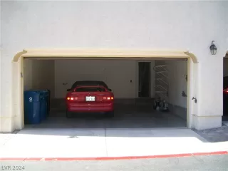 Photo #2: 2594794 Listing