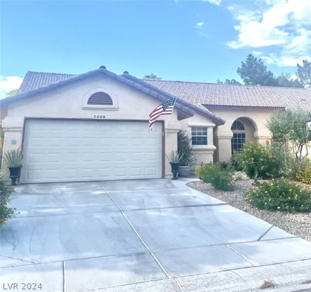 MLS: 2594814 Condo For Sale