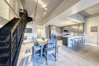 Photo #1: 2594815 Listing