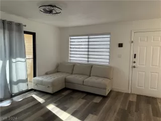 Photo #6: 2594816 Listing 