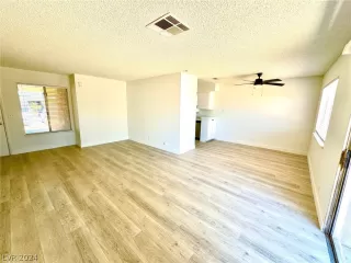 Photo #4: 2594888 Listing 