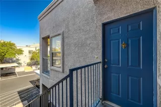 Photo #3: 2594893 Listing 