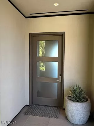 Photo #1: 2594912 Listing