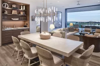 Photo #5: 2594912 Listing