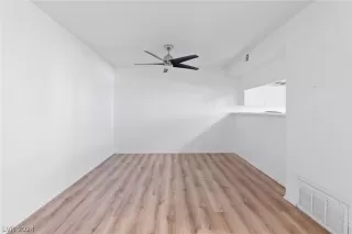 Photo #6: 2594926 Listing