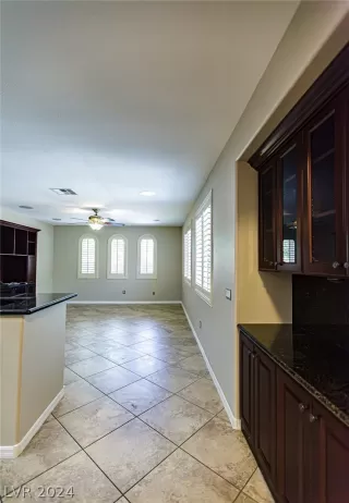 Photo #4: 2594933 Listing 