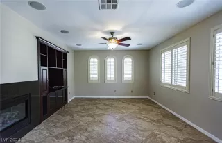 Photo #5: 2594933 Listing 