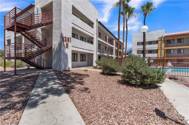 MLS: 2594935 Condo For Sale