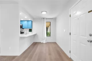 Photo #5: 2594942 Listing 