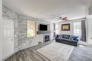 Photo #6: 2594949 Listing 