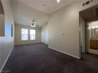 Photo #4: 2594967 Listing