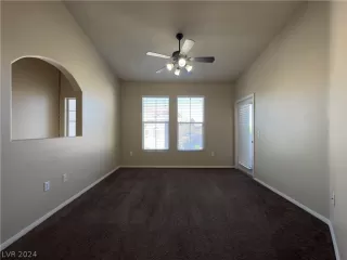 Photo #5: 2594967 Listing