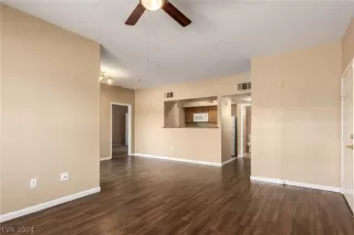 Photo #4: 2595005 Listing 