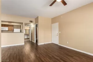 Photo #5: 2595005 Listing 