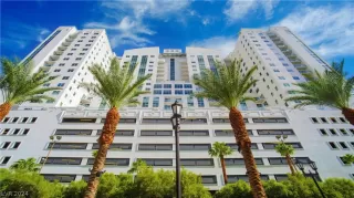 Photo #1: 2595006 Listing 