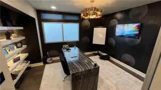 Photo #2: 2595006 Listing 