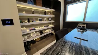 Photo #3: 2595006 Listing 