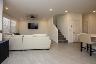 Photo #1: 2595012 Listing 