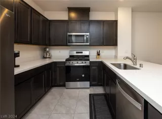 Photo #6: 2595012 Listing 