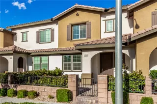Photo #5: 2595019 Listing 