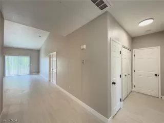 Photo #1: 2595021 Listing 