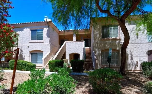 MLS: 2595024 Condo For Sale